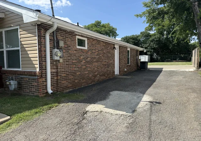 Photo 3 of Single family home for sale at 221 Duling Ave, Madison, TN 37115 | MLS# 3314782 | Listing updated on 2026-08-01
