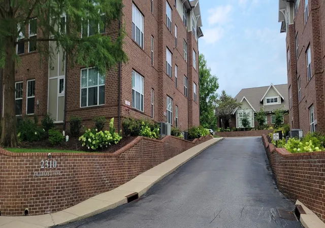 2nd image of 2310 Elliott Ave, Nashville, TN 37204