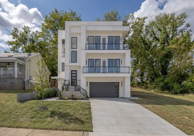 Photo 2 of Single family home for sale at 728 South 13th St, Nashville, TN 37206 | MLS# 3320008 | Listing updated on 2026-09-29