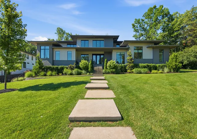 1st image of 1109 Sparta Rd, Nashville, TN 37205 | MLS# 3315986