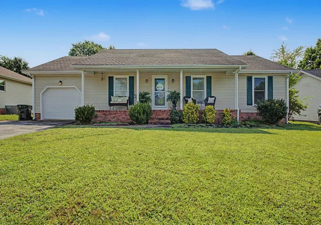 1st image of 583 Winchester Dr, Hopkinsville, KY 42240 | MLS# 3314843