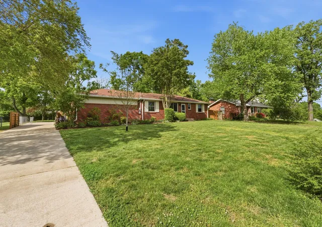 3rd image of 510 Rochelle Dr, Nashville, TN 37220 | MLS# 3315908