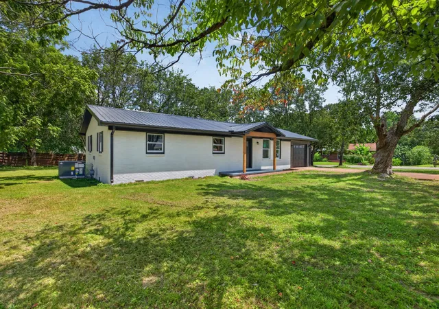 Photo 1 of Single family home for sale at 761 Iris St, Cookeville, TN 38501 | MLS# 3318833 | Listing updated on 2026-10-15