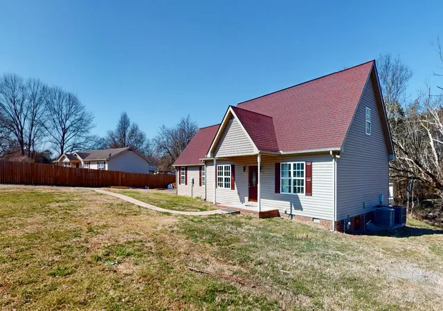 Photo 4 of Single family home for sale at 1707 Old Rome Pike, Lebanon, TN 37087 | MLS# 3314853 | Listing updated on 2026-09-03