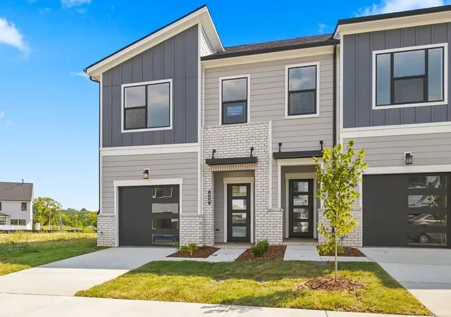 Photo 1 of Townhouse for sale at 956 Tellico St, Gallatin, TN 37066 | MLS# 3314875 | Listing updated on 2026-09-07
