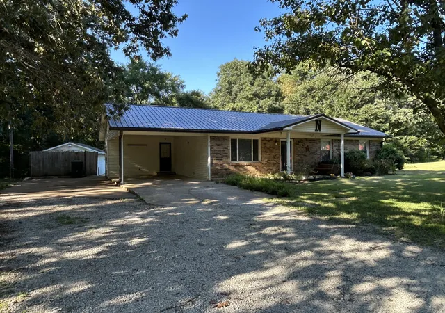 Photo 1 of Sale Pending at 106 Shore Dr, Big Sandy, TN 38221 | MLS# 3315905 | Listing updated on 2026-09-25