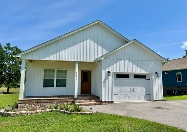 1st image of 170 Honeysuckle Ln, Sparta, TN 38583 | MLS# 3319696
