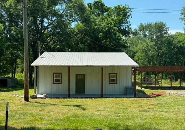 Photo 2 of Single family home for sale at 2267 Leatherwood Rd, Stewart, TN 37175 | MLS# 3315132 | Listing updated on 2026-07-31
