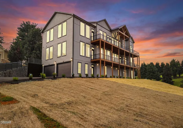 Photo 1 of Single family home for sale at 1495 Wendron Moors Dr, Sevierville, TN 37862 | MLS# 3316013 | Listing updated on 2026-10-01