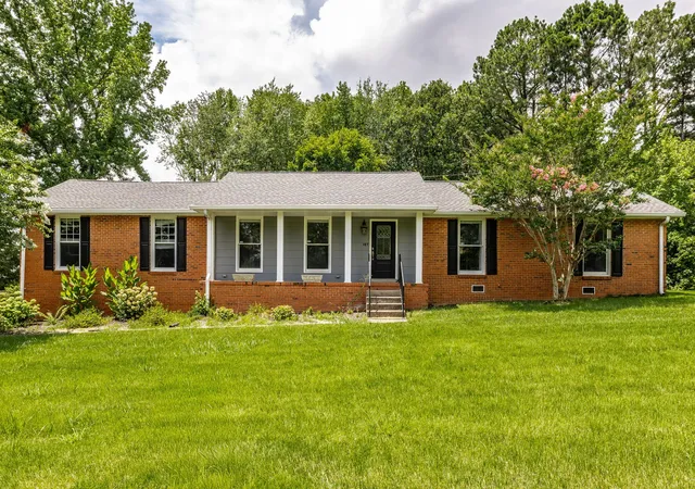 1st image of 127 Sam Davis Dr, Springfield, TN 37172 | MLS# 3335379