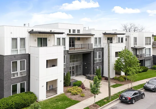 Photo 3 of Condo for sale at 3116 W End Cir #110, Nashville, TN 37203 | MLS# 3603941 | Listing updated on 2026-10-01