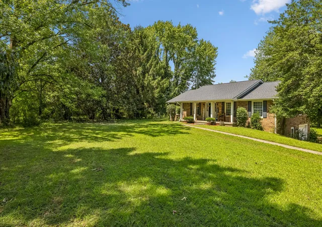 2nd image of 937 Needmore Rd, Clarksville, TN 37040 | MLS# 3320694