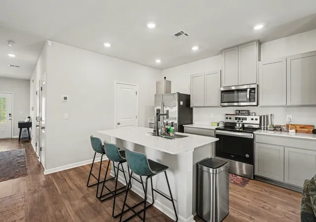 Photo 3 of Townhouse for sale at 4133 Feetham Dr, Murfreesboro, TN 37129 | MLS# 3316073 | Listing updated on 2026-10-09