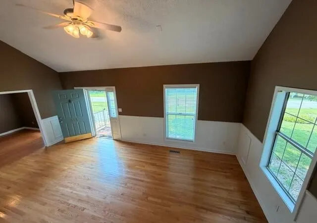 4th image of 313 Dawn Dr, Hopkinsville, KY 42240 | MLS# 3316292