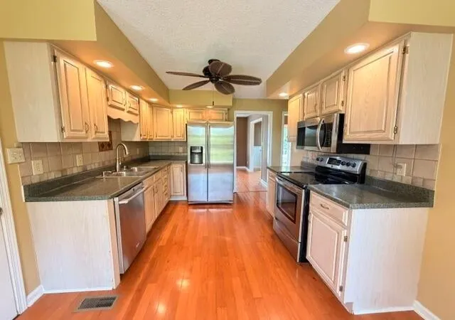 5th image of 313 Dawn Dr, Hopkinsville, KY 42240 | MLS# 3316292