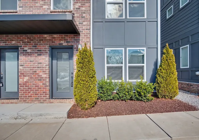 Photo 3 of Townhouse for sale at 102 Duke St #7, Nashville, TN 37207 | MLS# 3319016 | Listing updated on 2026-09-07