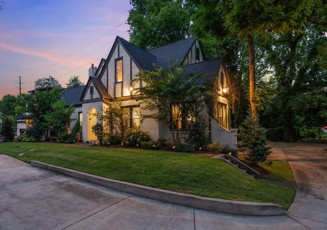 1st image of 947 Gale Ln, Nashville, TN 37204 | MLS# 3505822