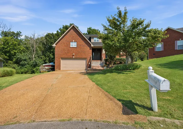 Photo 3 of Single family home for sale at 1444 Saddle Crst, Mount Juliet, TN 37122 | MLS# 3499665 | Listing updated on 2026-10-01