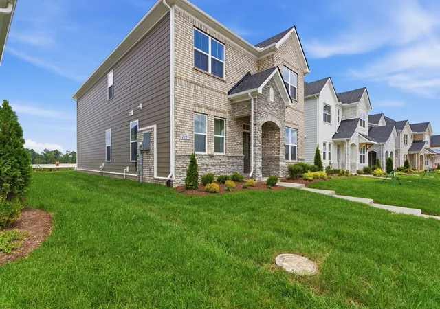 Photo 2 of Sale Pending at 2029 Holbrook Rd, Mount Juliet, TN 37122 | MLS# 3318799 | Listing updated on 2026-08-22