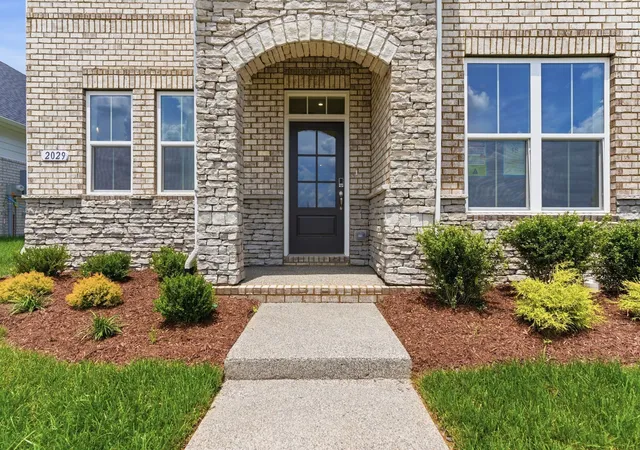 Photo 2 of Sale Pending at 2029 Holbrook Rd, Mount Juliet, TN 37122 | MLS# 3318799 | Listing updated on 2026-08-22