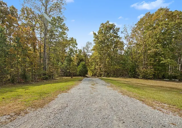 Photo 2 of Manufactured home for sale at 10878 Highway 7, Primm Springs, TN 38476 | MLS# 3335354 | Listing updated on 2026-08-20