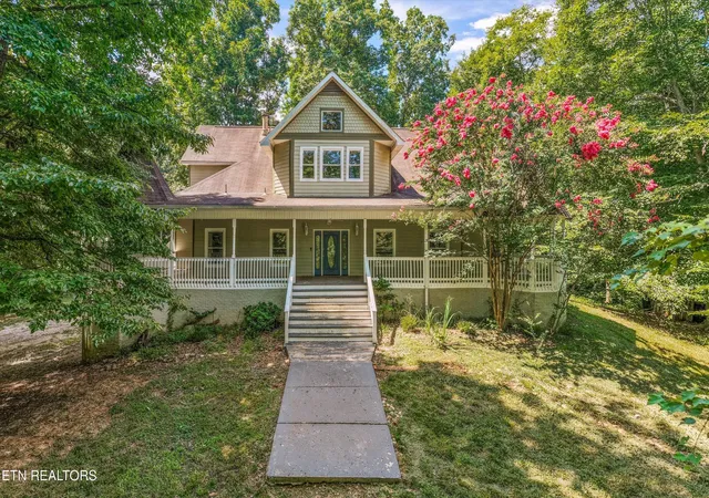 Photo 2 of Single family home for sale at 400 Cabbage Cemetery Rd, Washburn, TN 37888 | MLS# 3318317 | Listing updated on 2026-08-28