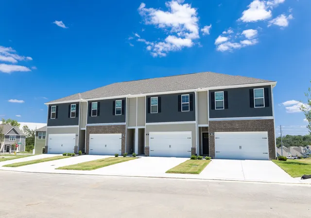 Photo 2 of Townhouse for sale at 514 Mound Rd, La Vergne, TN 37086 | MLS# 3318460 | Listing updated on 2026-10-07