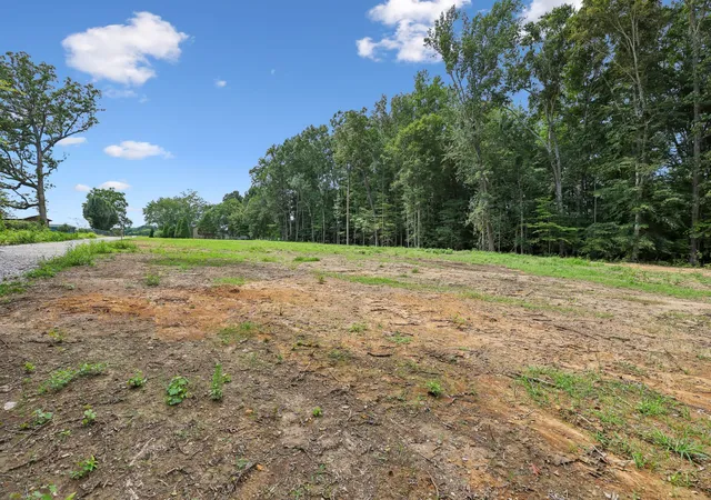 1st image of 0 Old Tullahoma Rd, Winchester, TN 37398 | MLS# 3336266