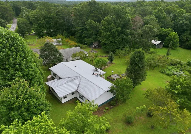 1st image of 704 Canyon Dr, Altamont, TN 37301 | MLS# 3318491