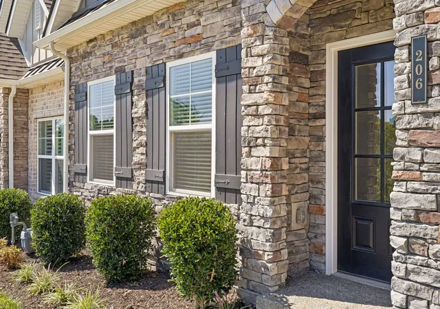 Photo 4 of Single family home for sale at 206 Trevor Dr, Mount Juliet, TN 37122 | MLS# 3319772 | Listing updated on 2026-10-02