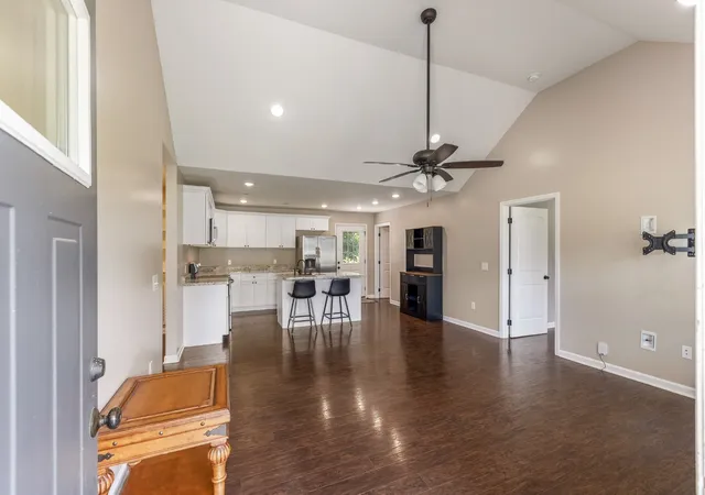 Photo 3 of Single family home for sale at 155 Poling Dr, Pulaski, TN 38478 | MLS# 3319297 | Listing updated on 2026-08-27