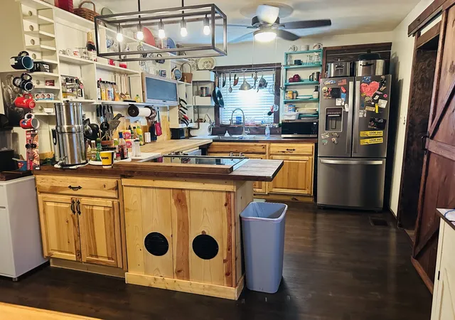 Photo 4 of Single family home for sale at 822 North 4th St, Central City, KY 42330 | MLS# 3397688 | Listing updated on 2026-08-31