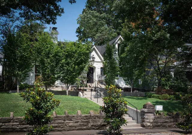 3rd image of 2809 Oakland Ave, Nashville, TN 37212 | MLS# 3318530