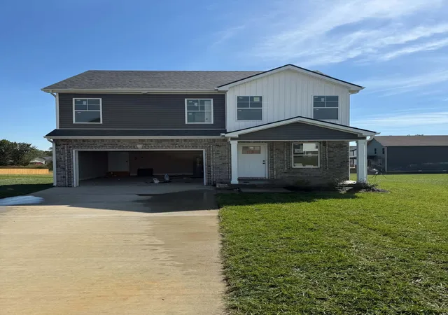 Single family home for sale at 47 Echo Ridge, Oak Grove, KY 42262 | MLS# 3318515