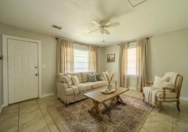 Photo 3 of Single family home for sale at 114 South Pkwy Ave, Bethel Springs, TN 38315 | MLS# 3318508 | Listing updated on 2026-08-24