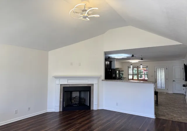 Photo 3 of Single family home for sale at 222 Hillview Way, Springfield, TN 37172 | MLS# 3319744 | Listing updated on 2026-10-05