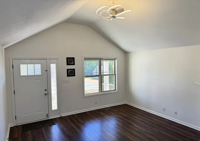 Photo 3 of Single family home for sale at 222 Hillview Way, Springfield, TN 37172 | MLS# 3319744 | Listing updated on 2026-10-05