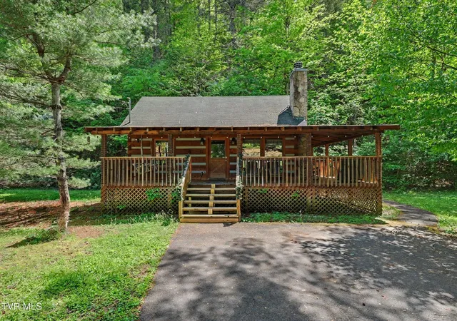 Photo 1 of Single family home for sale at 1561 Jobey Green Holw Rd, Sevierville, TN 37876 | MLS# 3318648 | Listing updated on 2026-10-01