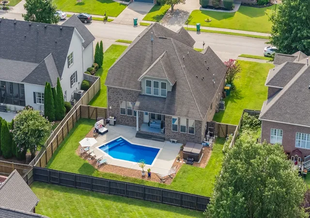 Photo 2 of Single family home for sale at 1023 Brixworth Dr, Thompsons Station, TN 37179 | MLS# 3318685 | Listing updated on 2026-09-27