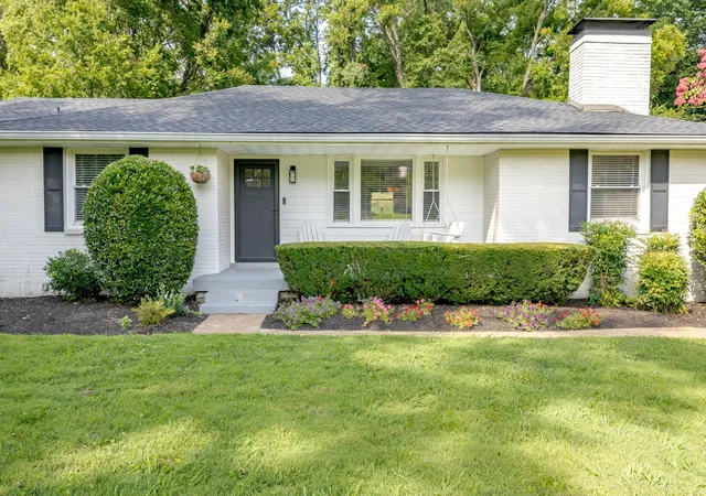 Photo 1 of Single family home for sale at 4936 Briarwood Dr, Nashville, TN 37211 | MLS# 3318678 | Listing updated on 2026-08-31
