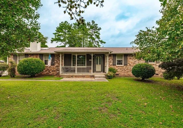 1st image of 111 Paxton Dr, Hendersonville, TN 37075 | MLS# 3319047