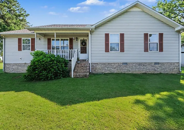 Single family home for sale at 22 Edgewood Ct, Manchester, TN 37355 | MLS# 3527168