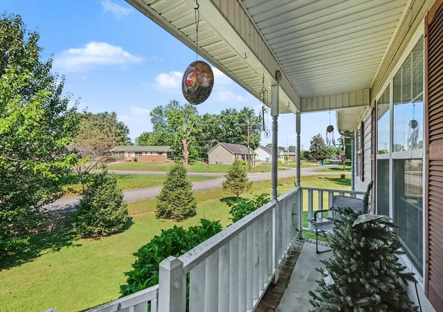 Photo 3 of Single family home for sale at 22 Edgewood Ct, Manchester, TN 37355 | MLS# 3527168 | Listing updated on 2026-10-07