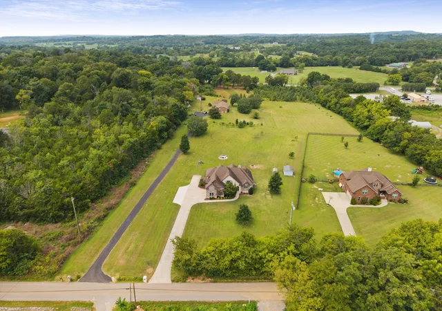 3rd image of 6258 Old Murfreesboro Rd E, Lebanon, TN 37090 | MLS# 3515338