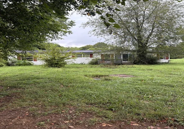 1st image of 621 Old Hwy 31 E 3, Bethpage, TN 37022 | MLS# 3318896