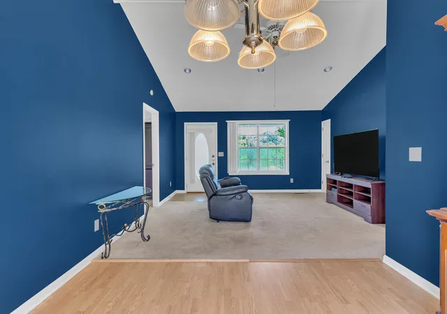 Photo 3 of Single family home for sale at 2915 Campbellsville Pike, Columbia, TN 38401 | MLS# 3320015 | Listing updated on 2026-08-31