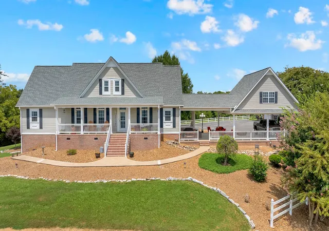 2nd image of 127 Barnes Hollow Rd, Fayetteville, TN 37334 | MLS# 3512849