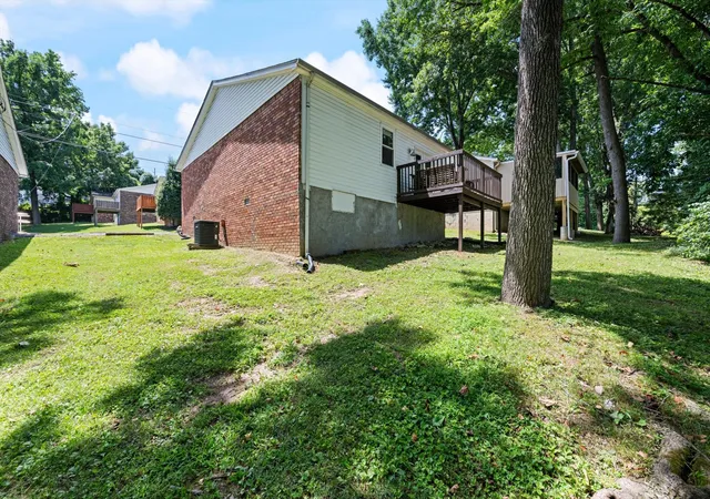 Listing Photo 5 - Condo for sale in building located at 102 Five Oaks Dr, Nashville, TN 37217