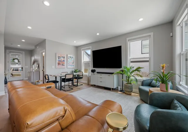 Photo 4 of Sale Pending at 916 Delmas Ave #B, Nashville, TN 37216 | MLS# 3543183 | Listing updated on 2026-10-14