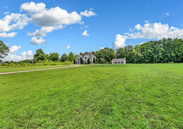 2nd image of 865 Butts Dr, Clarksville, TN 37042 | MLS# 3318779